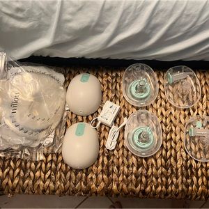 Willow 3.0 Pump with accessories